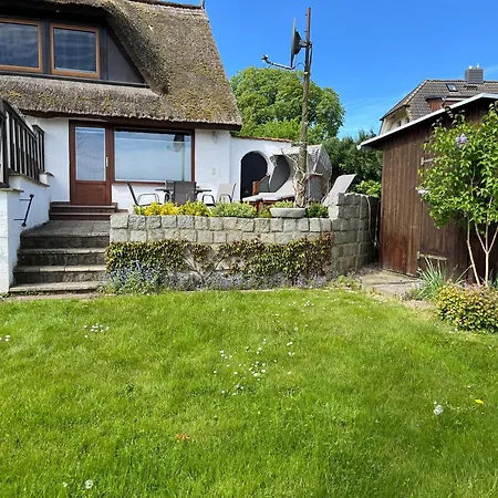 Ferienhaus Luett Wiek Holiday home *